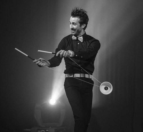 Robin Spinelli, jongleur